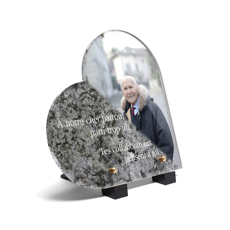 Plaque funéraire livre-granite-gris-forme-coeur 16 Plaquedeces.fr