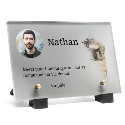 Plaque funéraire soldat-dans-la-brume 1 Plaquedeces.fr

