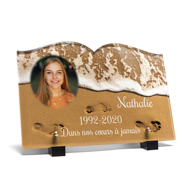 Plaque funéraire empreinte-sable-forme-livre 20 Plaquedeces.fr
