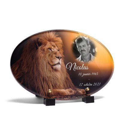 Plaque funéraire lion-majestueux-forme-ovale 1 Plaquedeces.fr
