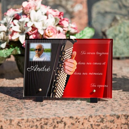 Plaque funéraire accordeon-rideau-rouge 17 Plaquedeces.fr

