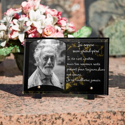 Plaque funéraire livre-marbre-noir-et-or 19 Plaquedeces.fr
