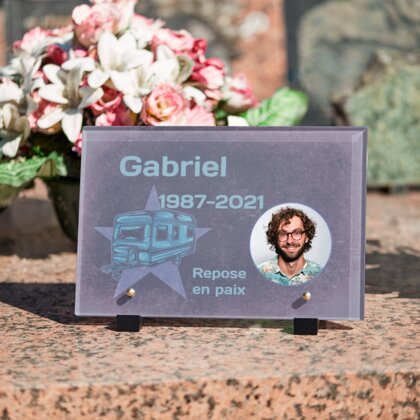 Plaque funéraire plaque-funeraire-roulotte 1 Plaquedeces.fr
