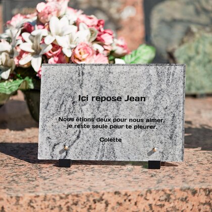Plaque funéraire granit-viscount-blanc 8 Plaquedeces.fr
