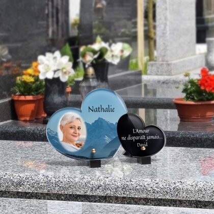 Plaque funéraire montagne-forme-double-coeur 14 Plaquedeces.fr
