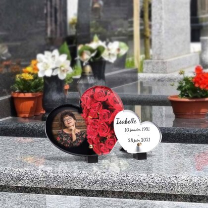 Plaque funéraire mur-de-roses-forme-double-coeur 25 Plaquedeces.fr
