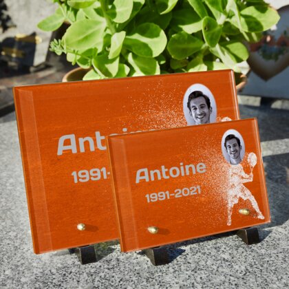 Plaque funéraire particules-de-tennisman 12 Plaquedeces.fr
