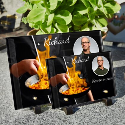 Plaque funéraire cuisinier-avec-une-flamme-dans-une-poele 16 Plaquedeces.fr

