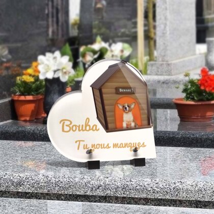 Plaque funéraire maison-de-chien-forme-coeur 28 Plaquedeces.fr
