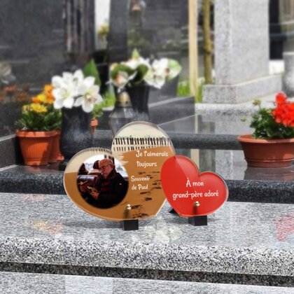 Plaque funéraire empreinte-sable-forme-double-coeur 18 Plaquedeces.fr
