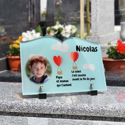 Plaque funéraire ballons-coeurs-forme-livre 16 Plaquedeces.fr
