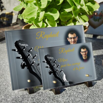 Plaque funéraire guitariste 18 Plaquedeces.fr

