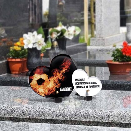 Plaque funéraire ballon-de-football-forme-double-coeur 13 Plaquedeces.fr
