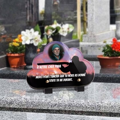 Plaque funéraire chasseur-sous-ciel-rouge-forme-nuage 10 Plaquedeces.fr
