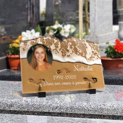 Plaque funéraire empreinte-sable-forme-livre 1 Plaquedeces.fr
