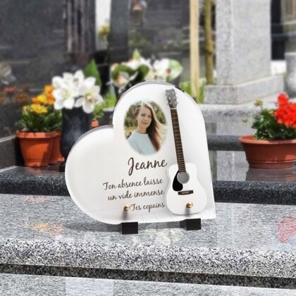 Plaque funéraire guitare-acoustique-blanche-forme-coeur 1 Plaquedeces.fr
