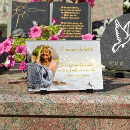 Plaque funéraire pelotes-de-laine 7 Plaquedeces.fr
