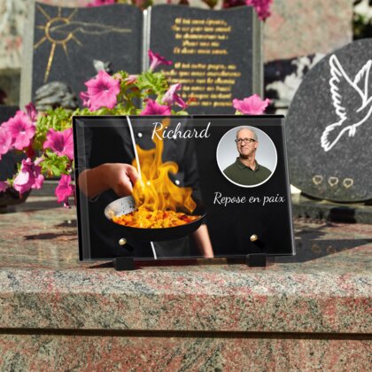 Plaque funéraire cuisinier-avec-une-flamme-dans-une-poele 8 Plaquedeces.fr
