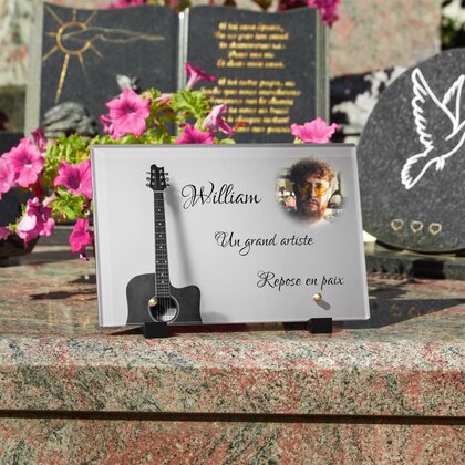 Plaque funéraire guitare-au-mur 7 Plaquedeces.fr

