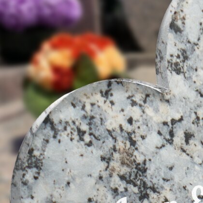 Livre granite gris forme double coeur