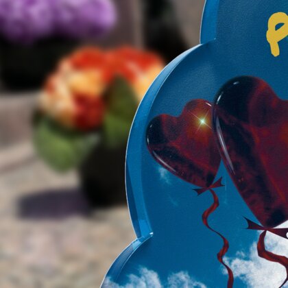 Plaque funéraire ballons-coeurs-forme-nuage 9 Plaquedeces.fr

