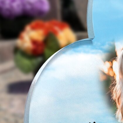 Plaque funéraire vierge-qui-benit-forme-coeur 8 Plaquedeces.fr
