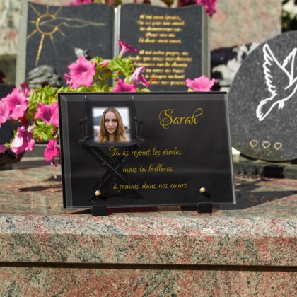 Plaque funéraire cinema-ca-tourne 25 Plaquedeces.fr
