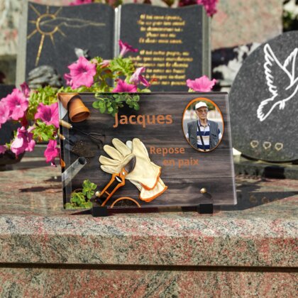 Plaque funéraire outils-pour-jardiner 13 Plaquedeces.fr
