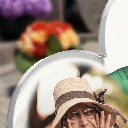 Plaque funéraire arum-blanc-forme-double-coeur 12 Plaquedeces.fr
