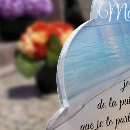 Plaque funéraire empreinte-sable-forme-nuage 9 Plaquedeces.fr
