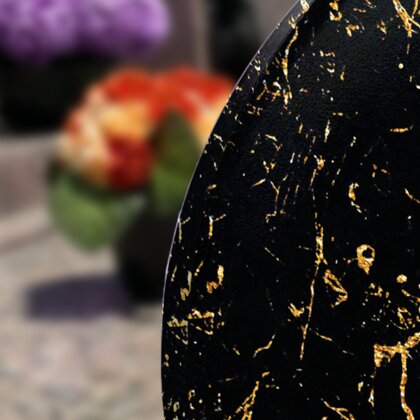 Plaque funéraire livre-marbre-noir-et-or-forme-ovale 2 Plaquedeces.fr
