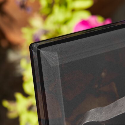 Plaque funéraire bucheron-avec-sa-hache 8 Plaquedeces.fr
