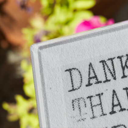 Plaque funéraire merci-en-differentes-langues 29 Plaquedeces.fr
