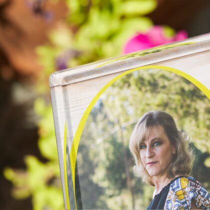 Plaque funéraire preparation-du-bouquet-de-fleurs 21 Plaquedeces.fr
