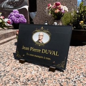 plaque tombale